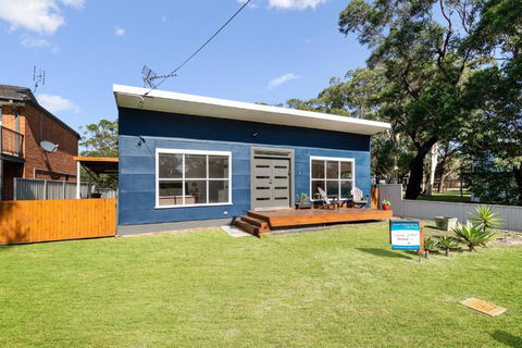 Abode Callala Beach Jervis Bay - 100m To Beach! - Tourism Caloundra 0