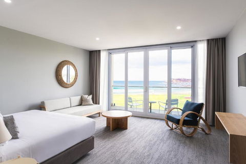 Abode Malua Bay - Tourism Caloundra 1