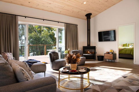 Acacia House - Tourism Caloundra 1