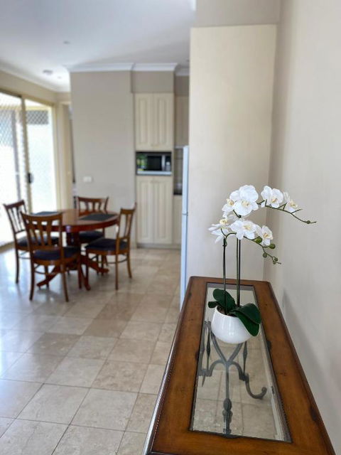 Acacia Terraces - Tourism Caloundra 3