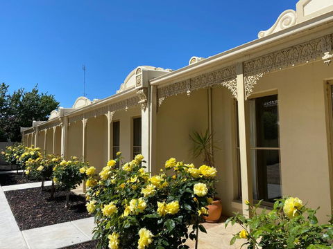 Acacia Terraces - Tourism Caloundra 1