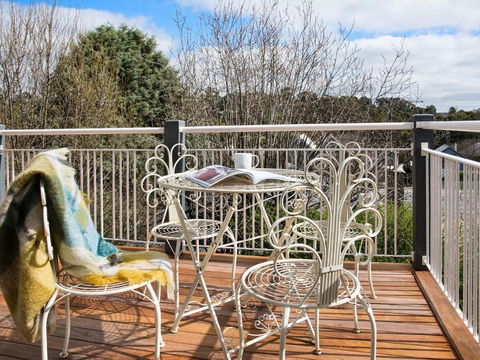 Accolade - Tourism Caloundra 4