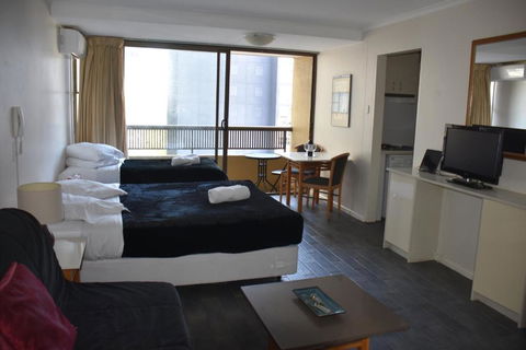 Accommodation Sydney City Centre Hyde Park Plaza Pet Friendly Studio With Balcony Apartment - Tourism Caloundra 4