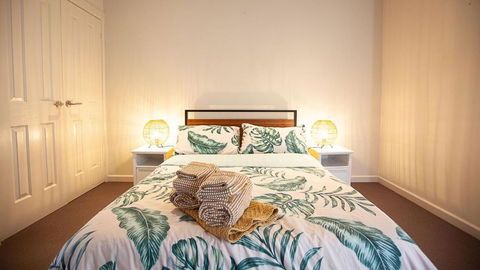 Adelong Secluded Beach House Linen Provided Bermagui - Tourism Caloundra 4