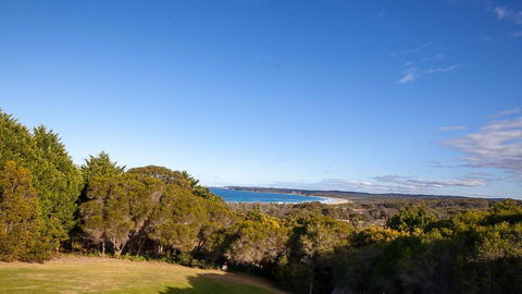 Adelong Secluded Beach House Linen Provided Bermagui - Tourism Caloundra 0
