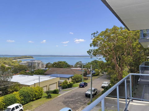 Adriana, 6/83-85 Ronald Avenue - Tourism Caloundra 0