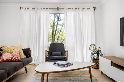 A Perfect Stay - Baby Blue - Tourism Caloundra 4