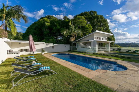A Perfect Stay - Byrons Brae - Tourism Caloundra 3