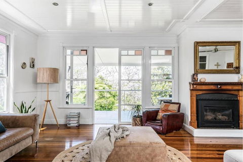 A Perfect Stay - Charlottes Web - Tourism Caloundra 3