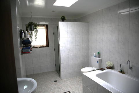 A Holiday Home For Every Season - Tourism Caloundra 2