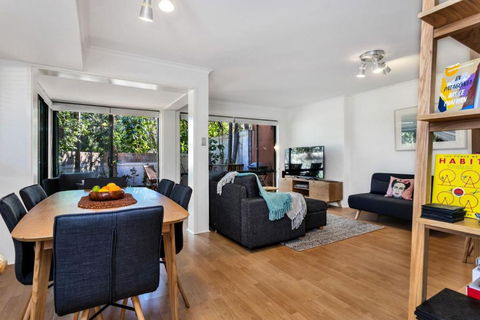 A Perfect Stay - Mahogany Lodge - Tourism Caloundra 4