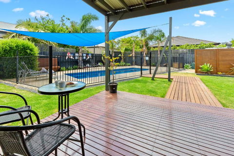 A Rye Retreat - An Entertainers Delight - Tourism Caloundra 2
