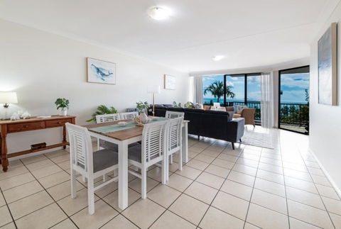 Airlie Horizon - Tourism Caloundra 1