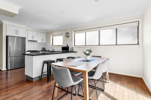 Airport West Stunner By Ready Set Stay - Tourism Caloundra 2