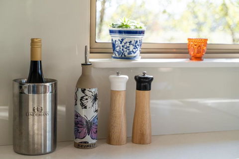 Alderwood Cottage - Cottage W Gorgeous Dam Views! - Tourism Caloundra 2