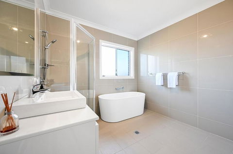 Aloe Vera Retreat - Close To Gardens & Wineries - Tourism Caloundra 3