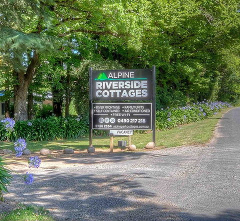 Alpine Riverside Cottages - Tourism Caloundra 0