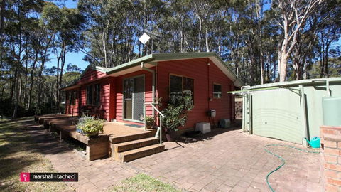 Amaroo Barraga Bay Family Holiday Home Bermagui - Tourism Caloundra 1