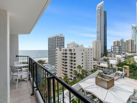 Amazing Suite With Beach Views At Prime Location - Tourism Caloundra 0