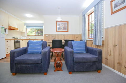 Amber Cottage - Tourism Caloundra 2