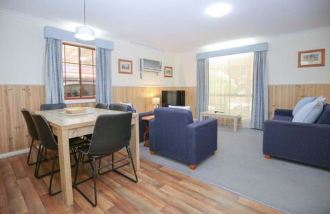 Amber Cottage - Tourism Caloundra 0