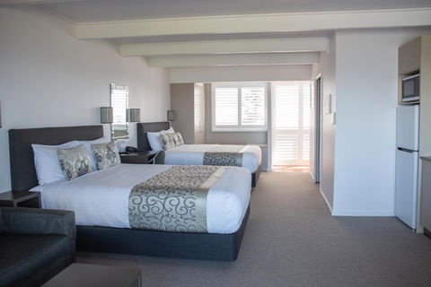 Amooran Oceanside Apartments And Motel - Tourism Caloundra 4