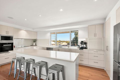 Anderson Street 22, Battery Hill - Tourism Caloundra 2