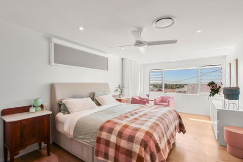 Anderson Street 22, Battery Hill - Tourism Caloundra 3