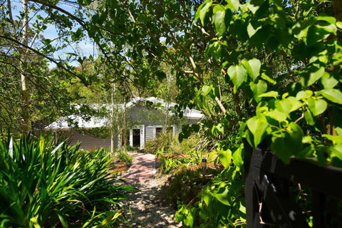 Annecy House - Tourism Caloundra 4