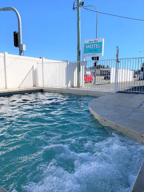 Aqua Blue Motel - Tourism Caloundra 0