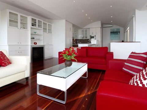 Aqua Luna - Tourism Caloundra 4