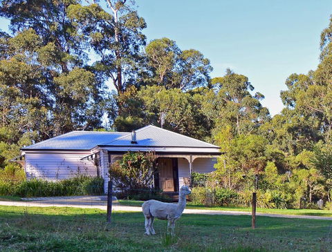 Araluen Park Cottages - Tourism Caloundra 0