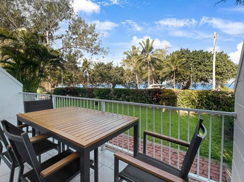 Arcadia Beach Unit 1 - Tourism Caloundra 1