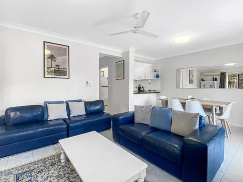 Arcadia Beach Unit 1 - Tourism Caloundra 4