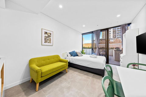 Arthur Hotel Bondi Junction No Reception And House Keeping No Sofa Bed - Tourism Caloundra 0