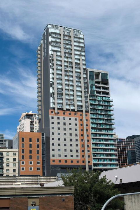 Atlantis Hotel Melbourne - Tourism Caloundra 1