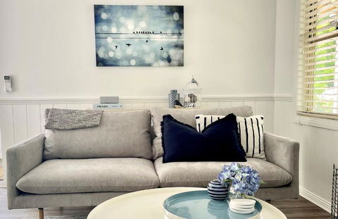 Autumn Beauty - Garden Cottage 4 - Tourism Caloundra 2