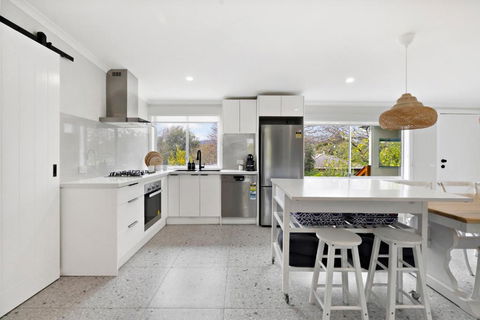 Avenue Delight - Tourism Caloundra 3