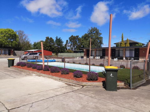 Avenue Motel - Tourism Caloundra 3