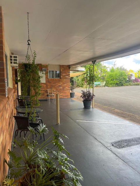 Avocado Motor Inn - Tourism Caloundra 3