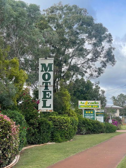Avocado Motor Inn - Tourism Caloundra 2