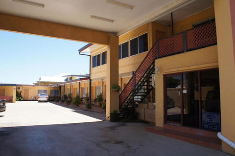 Ayrline Motel - Tourism Caloundra 4