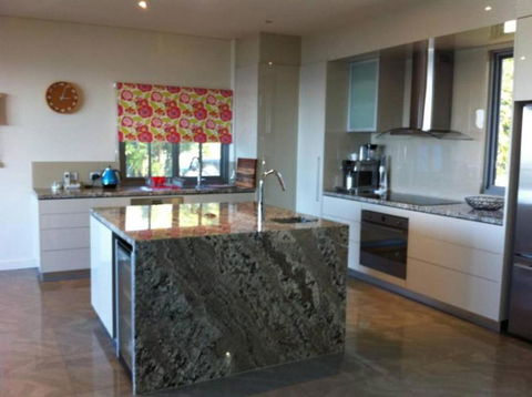 Azul Del Mar - Tourism Caloundra 2