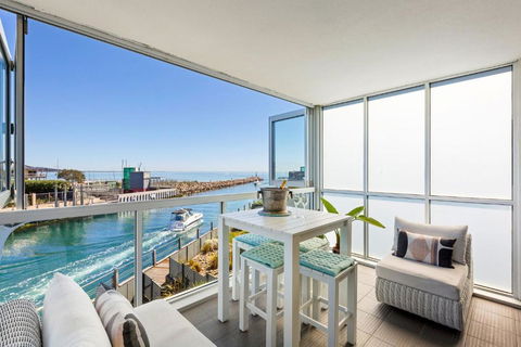 Azure Bliss Luxe With Water Views Walk To Beach - Tourism Caloundra 0