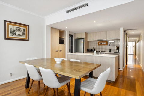 BANN2/5 - Bannister Heritage Hideaway - Tourism Caloundra 1