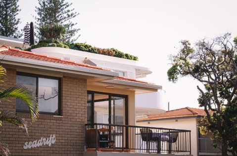 BAY PROPERTIES . Seadrifter - Tourism Caloundra 3