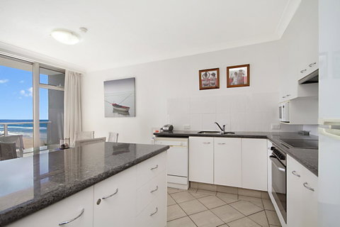 Hibiscus On The Beach - Tourism Caloundra 34