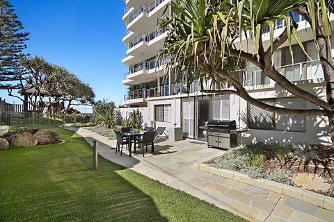 Hibiscus On The Beach - Tourism Caloundra 36