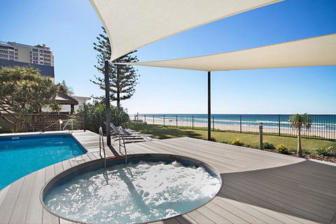 Hibiscus On The Beach - Tourism Caloundra 0