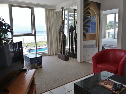 Hibiscus On The Beach - Tourism Caloundra 21